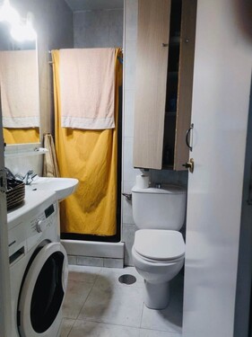 Bild 2 - 1 Zimmer Etagenwohnung zum Kaufen in Madrid