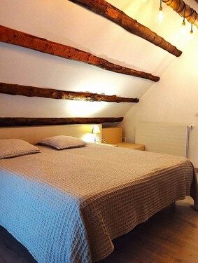 Bild 3 - 5 Zimmer Einfamilienhaus in Escàs