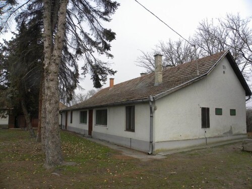 Bild 2 - 4 Zimmer Einfamilienhaus zum Kaufen in Csólyospálos