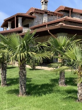 Bild 2 - 8 Zimmer Einfamilienhaus zum Kaufen in Ujkigyos