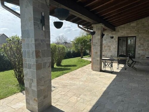 Bild 3 - 8 Zimmer Einfamilienhaus in Ujkigyos