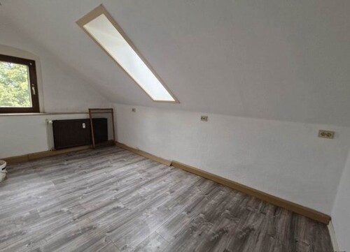 Bild 4 - Mehrfamilienhaus, Wohnhaus mit 235,00 m&sup2; in Zwickau / Cainsdorf zum Kaufen