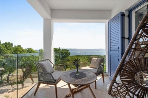 Bild 1 - Stylishes Apartmenthaus mit Meerblick und Pool