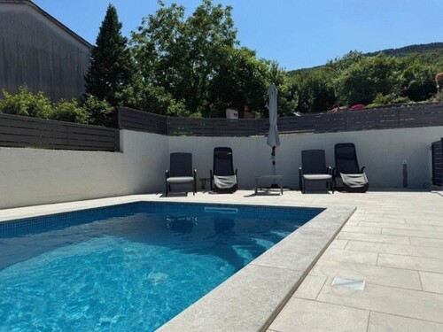 Bild 3 - 16 Zimmer Einfamilienhaus in Raa