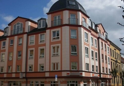 Bild 1 - TOP GEPFLEGTE 2-Zi Wohnung mit großem BALKON und Aufzug