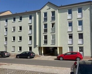 2-Zimmer-Wohnung mit BALKON und TG-PKW-Stellplatz - Zwickau
