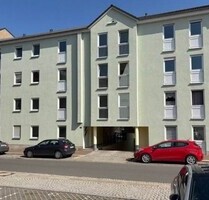 2-Zimmer-Wohnung mit BALKON und TG-PKW-Stellplatz - Zwickau