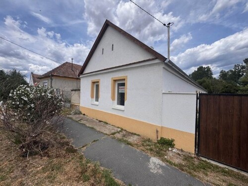Bild 1 - Renoviertes halbfertiges 80m2 Haus Komitat Veszprem