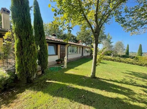 Bild 3 - 6 Zimmer Einfamilienhaus in Grosetto