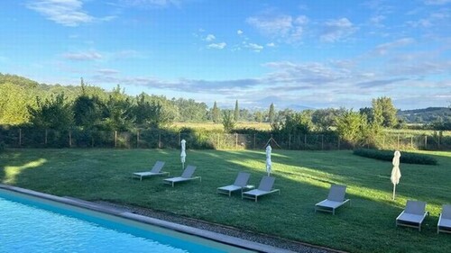 Bild 2 - 8 Zimmer Einfamilienhaus zum Kaufen in roccastrada