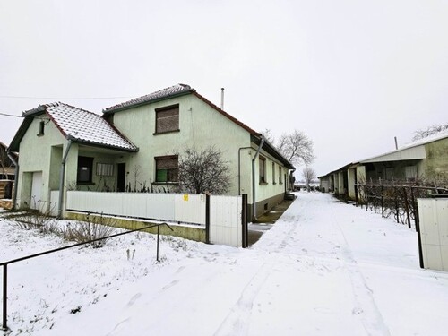 Bild 2 - 4 Zimmer Einfamilienhaus zum Kaufen in Tompa