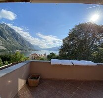 Villa 300m2 Grund 700m2 Strand 250m Panorama - Kotor Orehovatz Villa 300m2 Grund 700m2 Strand 250m Panorama - Kotor Orehovatz