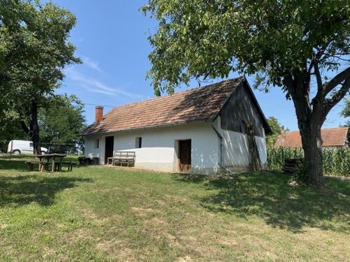 Bild 2 - 3 Zimmer Einfamilienhaus zum Kaufen in Nagykapornak