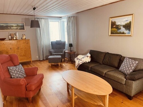 Bild 3 - 4 Zimmer Einfamilienhaus in Mörlunda