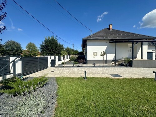 Bild 2 - 2 Zimmer Einfamilienhaus zum Kaufen in Cserszegtomaj