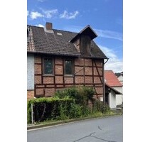 Fachwerkhaus für Handwerker - 35.560,00&nbsp;EUR Kaufpreis, ca.&nbsp; 84,00&nbsp;m&sup2;&nbsp;Wohnfl&auml;che in Uslar (PLZ: 37170)