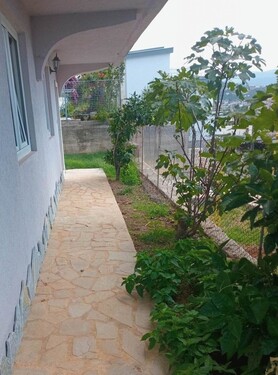 Bild 3 - 6 Zimmer Einfamilienhaus in Dobra Voda