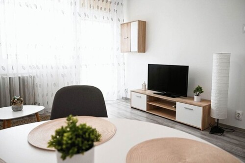 Bild 1 - Helle moderne dreizimmer Wohnung im XX Bezirk Budapest