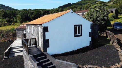 Bild 2 - 3 Zimmer Einfamilienhaus zum Kaufen in Lajes do Pico