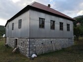 Bild 2 - 8 Zimmer Einfamilienhaus zum Kaufen in Norden von Montenegro