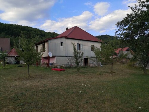 Bild 3 - 8 Zimmer Einfamilienhaus in Norden von Montenegro