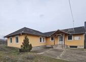 Bild 1 - Im Komitat Bacs-kiskun ein 95m2 Bauernhaus mit 4786m2 Grund