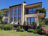 Bild 2 - 5 Zimmer Zweifamilienhaus zum Kaufen in Varna