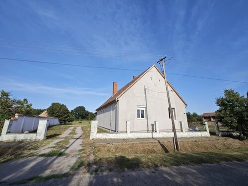 Bild 1 - Großes 4-Zimmer Haus auf 6750m2 Grund
