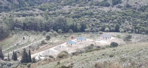 Bild 2 - 18 Zimmer Einfamilienhaus zum Kaufen in Sagiada