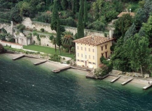 Bild 1 - Historisches Anwesen am Seeufer Gardasee