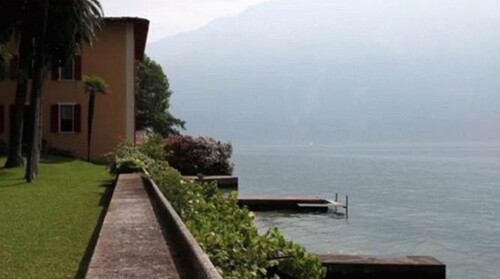 Bild 2 - 8 Zimmer Einfamilienhaus zum Kaufen in Limone Sul Garda