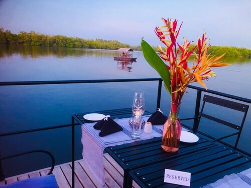 Bild 1 - Premium-Grundstück mit Flusslage zum Verkauf