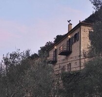 Außergewöhnliches Anwesen unterhalb der Burg von Karytaina - Karytaina Village