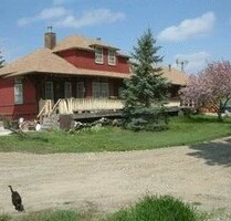 1904 Bahnhof Haus Garage auf 8 Hektar - Granum