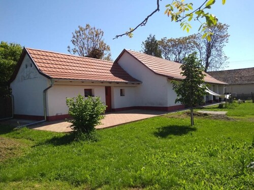 Bild 1 - Renoviertes Haus 90m2 mit 2000m2 Grund Komitat Bacs-kiskun