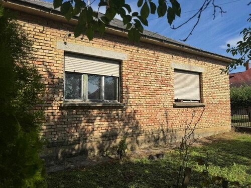 Bild 2 - 3 Zimmer Einfamilienhaus zum Kaufen in Pakod