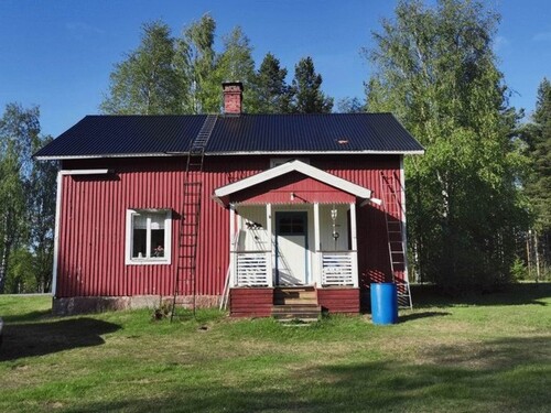Bild 1 - Großer Hof zwischen Seen und am Fluss in Lappland Schweden
