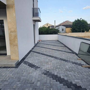 Bild 3 - 5 Zimmer Einfamilienhaus in Ulcinj