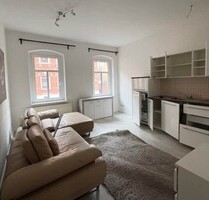 2-Zimmer-Hochparterre-Wohnung mit EINBAUKÜCHE zu verkaufen - Zwickau