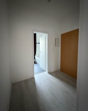 Bild 3 - Mehrfamilienhaus, Wohnhaus in Zwickau