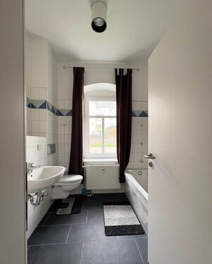 Bild 4 - Mehrfamilienhaus, Wohnhaus mit 38,00 m&sup2; in Zwickau zum Kaufen