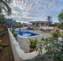 Exklusives Karibik-Traumhaus mit Pool und tropischem Garten - La Mira