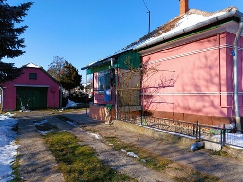 Bild 1 - Im Komitat Veszprem ein 98m2 Haus mit 1850m2 Grund