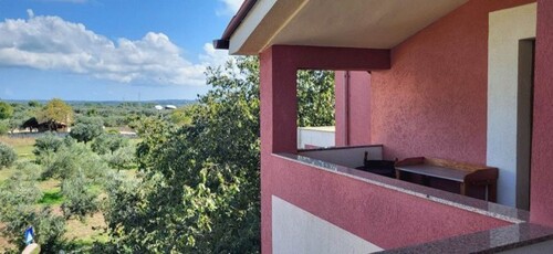 Bild 2 - 4 Zimmer Etagenwohnung zum Kaufen in Pula