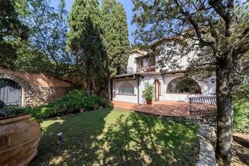 Bild 2 - 10 Zimmer Einfamilienhaus zum Kaufen in Monte Argentario