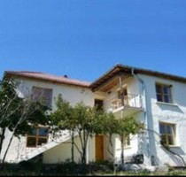 Gästehaus im Rhodopengebirge - 110.000,00 EUR Kaufpreis, ca.  1.600,00 m² Wohnfläche in Kurdzhali (PLZ: 6600)