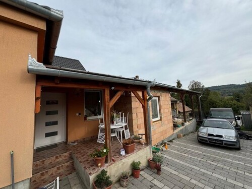 Bild 2 - 4 Zimmer Einfamilienhaus zum Kaufen in Vindornyaszőlős