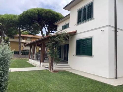 Bild 3 - 10 Zimmer Einfamilienhaus in Marina di Cecina