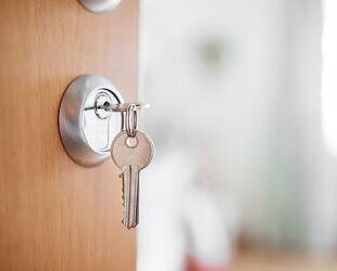 Mehrfamilienhaus zu verkaufen - 519.996,00&nbsp;EUR Kaufpreis, ca.&nbsp; 450,00&nbsp;m&sup2;&nbsp;Wohnfl&auml;che in Schonach (PLZ: 78136)