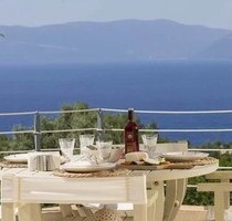 Mesonette mit Blick aufs Meer auf der Insel Ithaca - Ag.Saranta